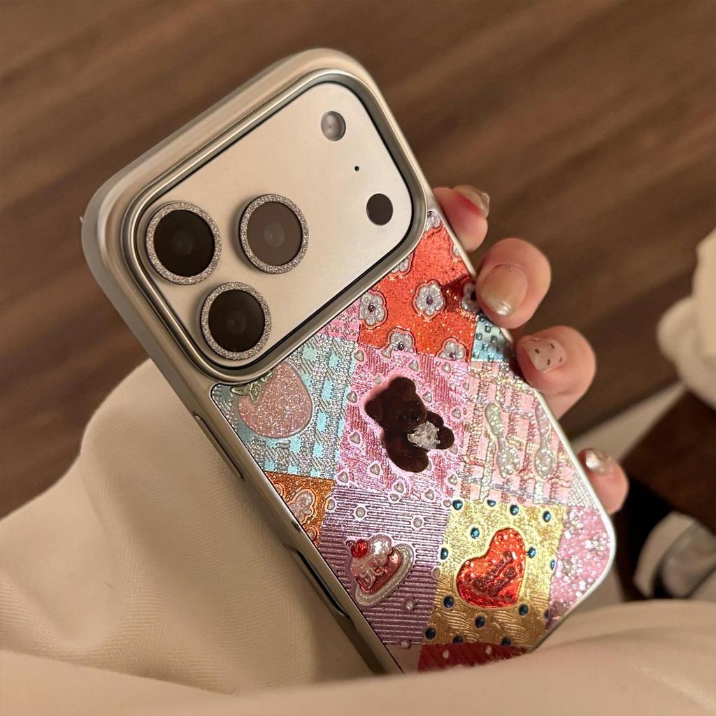 Creative and Eye-Catching Bear Phone Case for iPhone 16, iPhone 17, and iPhone 17 Pro Max