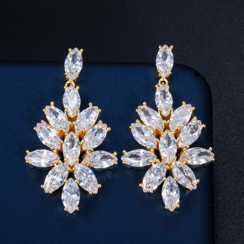 CMM Brudetilbehør Store Blomst Glitrende Cubic Zirconia Hengende Øredobber