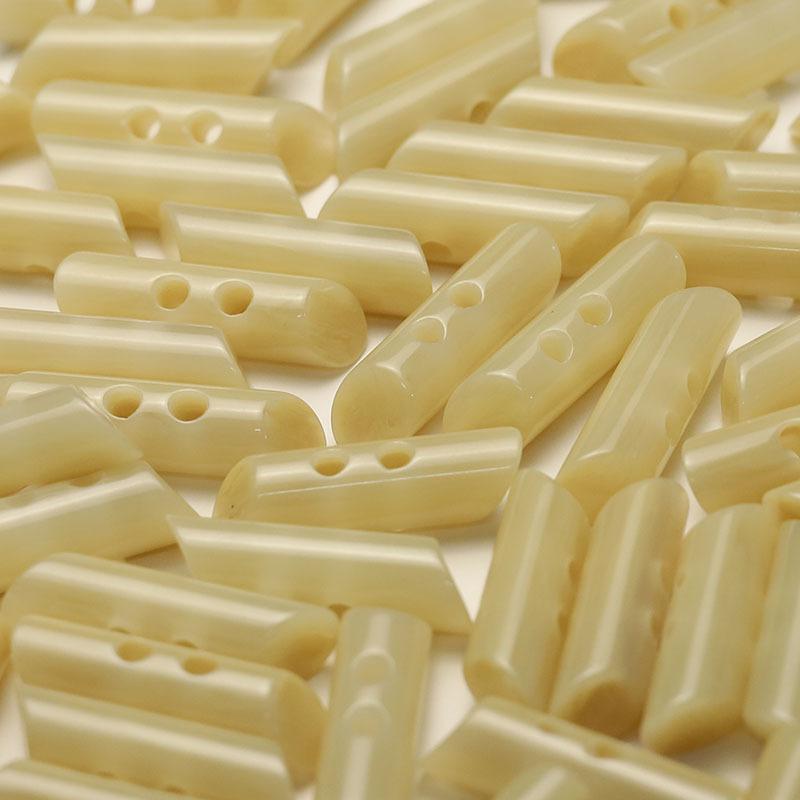 5 Stück Runder Zwei-Loch-Knopf Harz Olivenknopf Damen Daunenjacke Knopf Doppelseitiger Nylonmantel Zierknopf