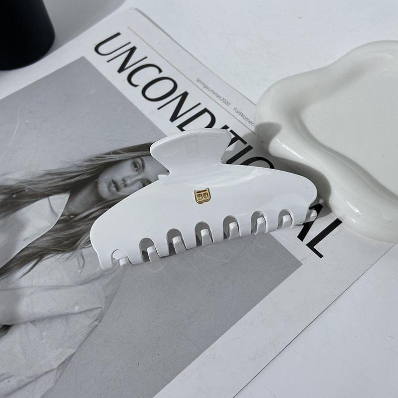 

Корейская новинка в стиле ретро, ​​металлическая заколка для волос с буквой B, модная геометрическая заколка в форме акулы, аксессуары для волос для женщин и девочек