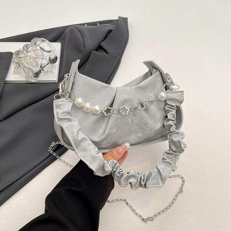 

French niche design cloud bag 2025 new fashion pleated armpit bag high value versatile messenger bag серебряный