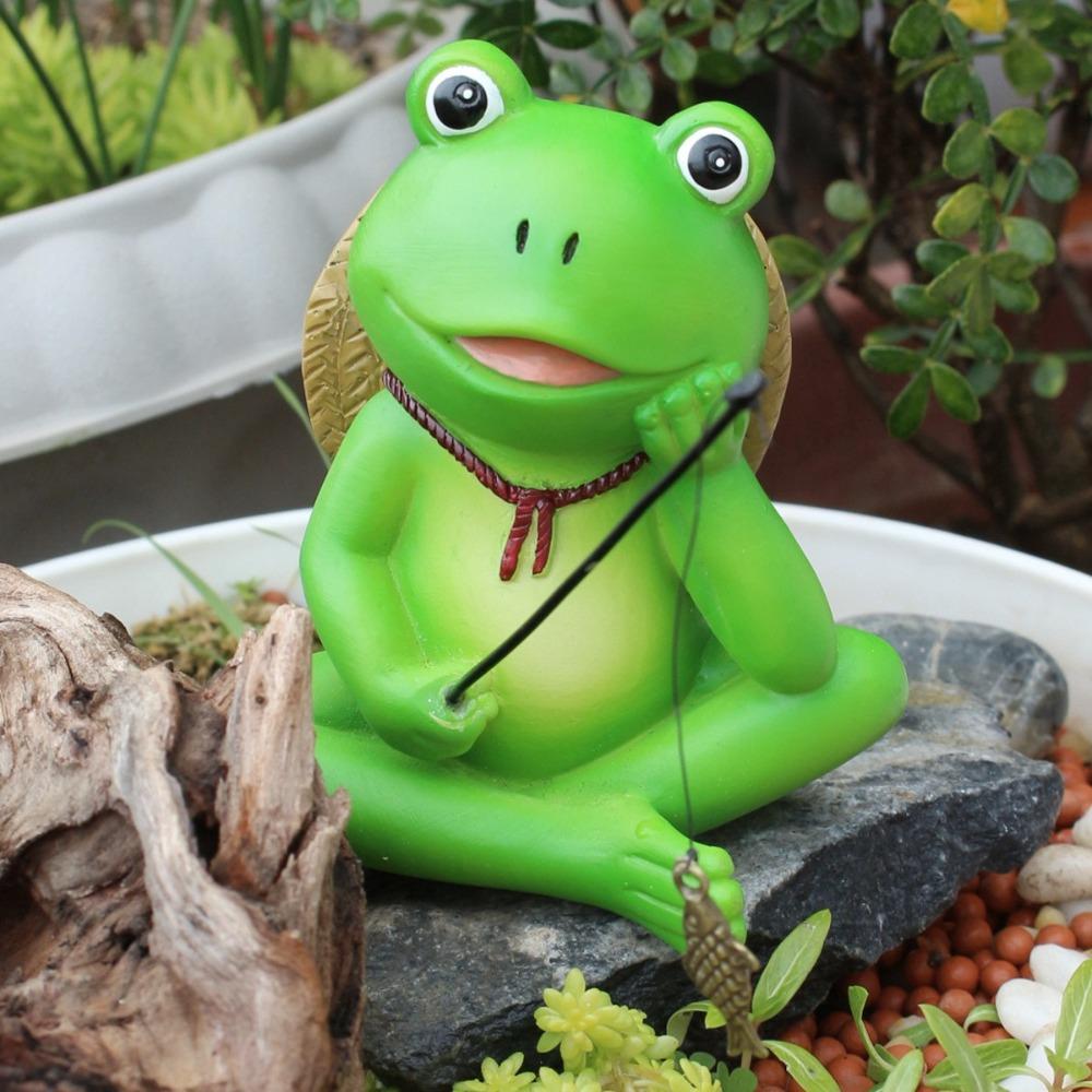Cartoon Fishing Frog Figurine Green Animal Fishing Sculpture  Outdoor Courtyard Pond