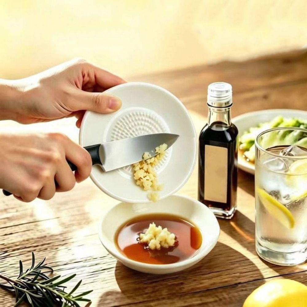 Ceramic Garlic Ginger Grater Round Shape Garlic Shredding Plate Convenient Food Grinder Household