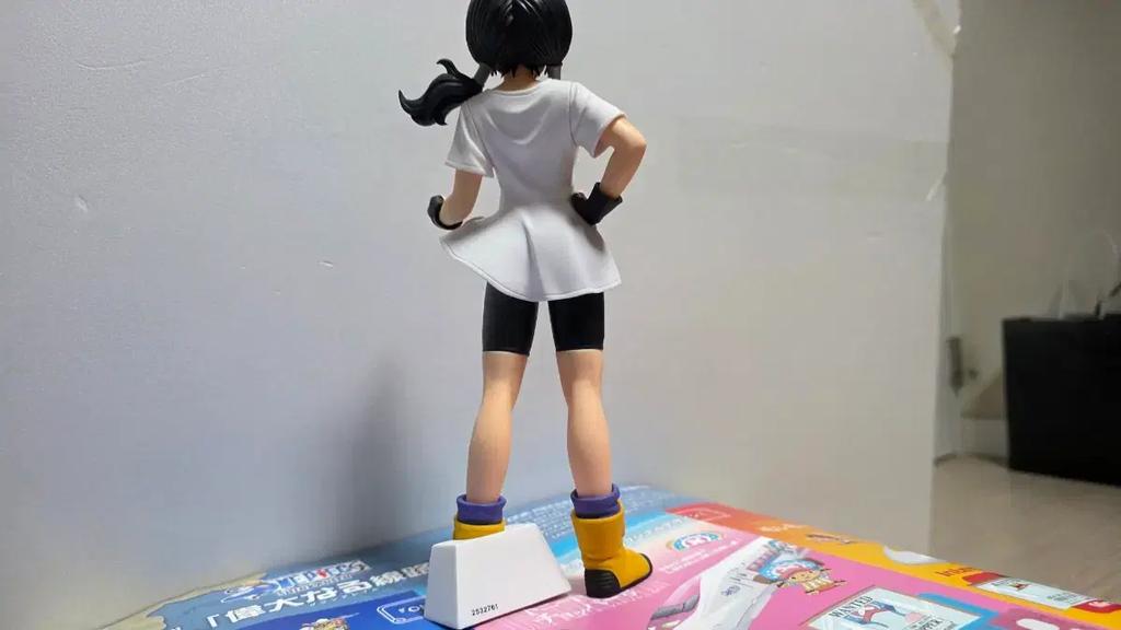 Dragon Ball Vide Figure Used