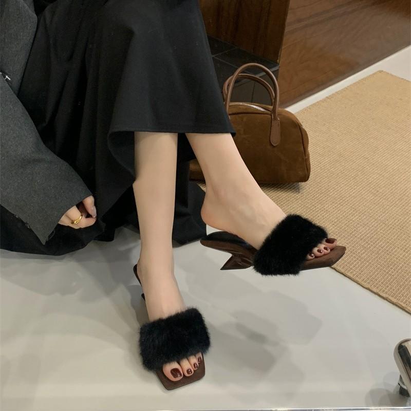 French temperament gentle fluffy slippers women wear autumn and winter new open-toed wedge heel one-word drag fairy cotton drag