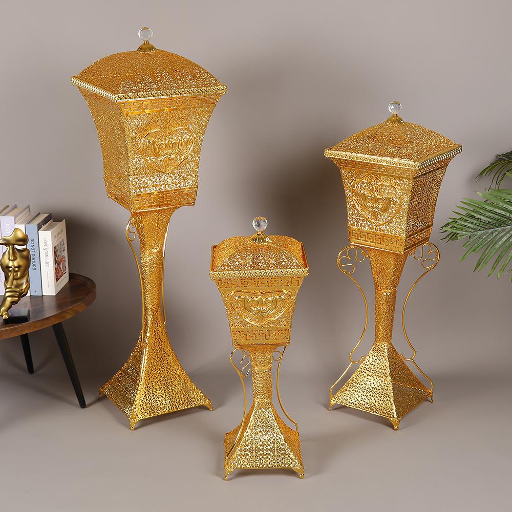 Chinese Gilded Hollow Out Incense Burner with Lid Iron Art Aromatherapy Charcoal Stove Saudi Arabia High-end Home Decor Ornament