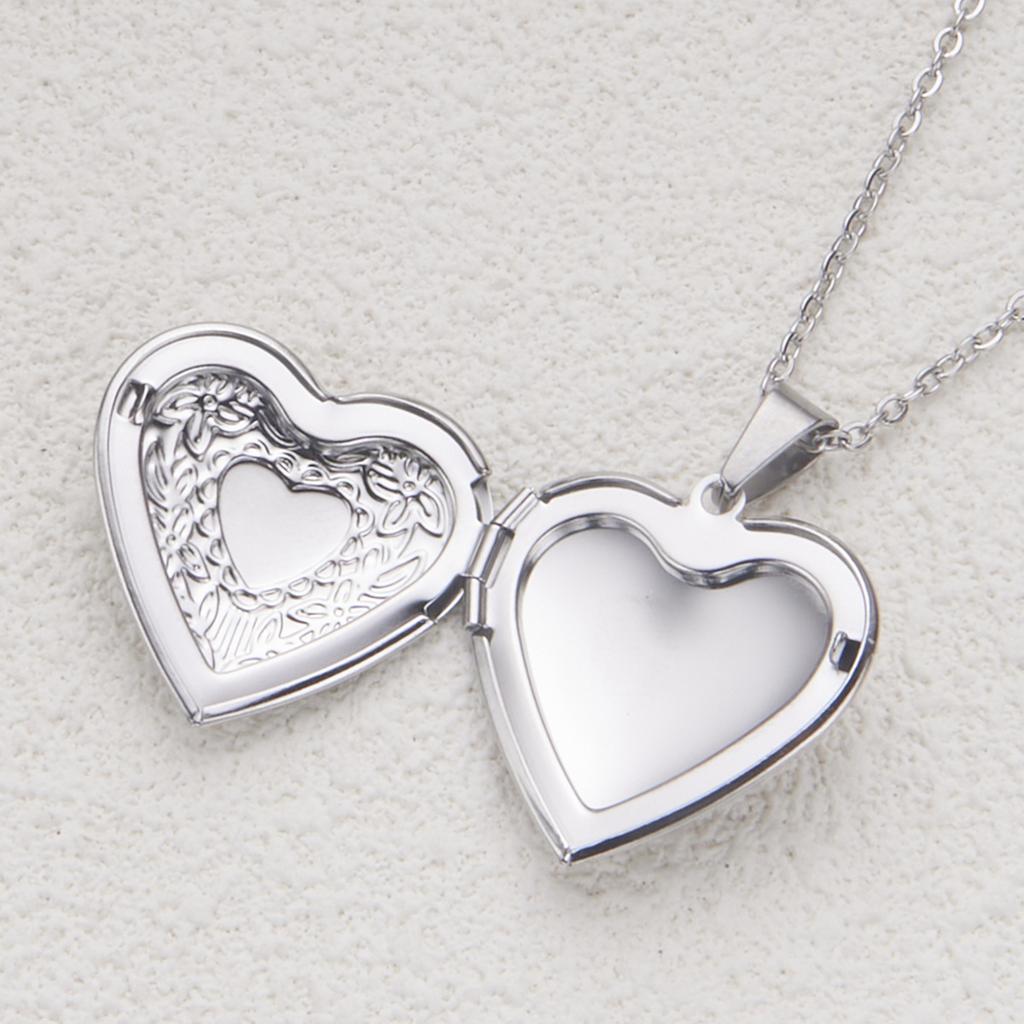 Women's Openable Round Heart-Shaped Pattern Photo Frame Photo Box Pendant Necklace