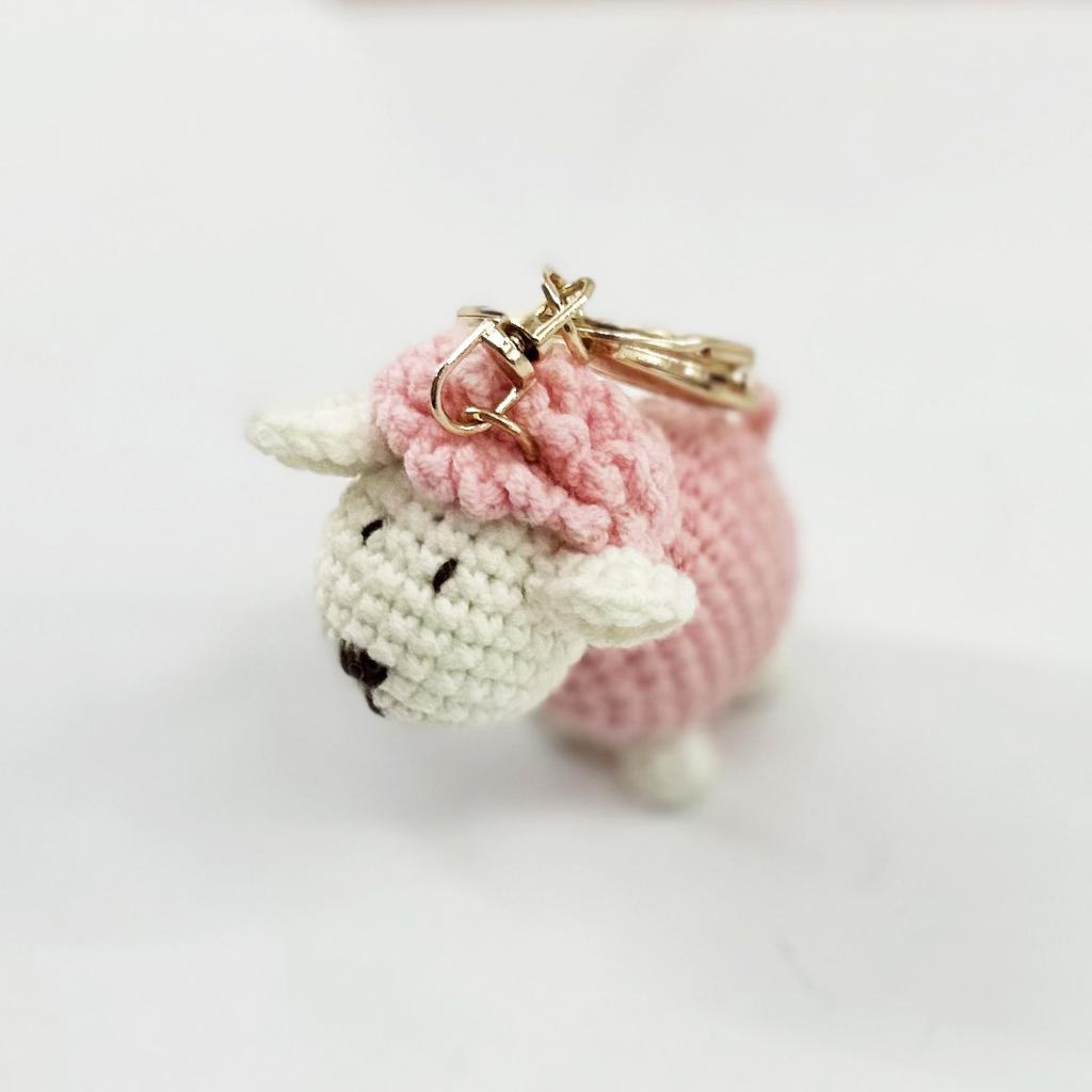 Vtipné zvířecí přívěsky Ručně tkaná alpaka Dekorace na tašku Háčkované ovečky Klíčenky Pletené zvířecí kroužky na klíče