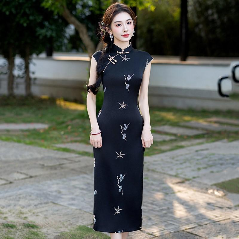 Black Sleeveless Modern Chinese-Inspired Long Cheongsam Dress Women 2026 Stylish Retro Fit Medium