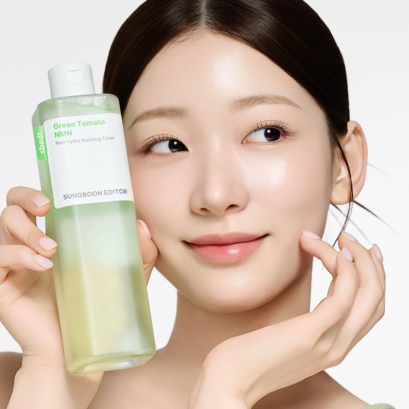 SUNGBOON EDITOR Zelený rajčatový NMN pór hydratační zklidňující toner 350 ml