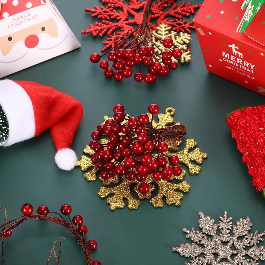 BBTO Artificial Holly Berries On Wire Stems, 250 Stems with 500 Pieces 8 Mm Fake Berries for Tree Decorations Wreath Craft Use Wedding Party Favor