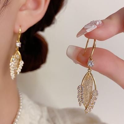 Boucles d'oreilles longues en forme d'épi de blé en zircon à la mode, de luxe léger et haut de gamme pour femmes, boucles d'oreilles exquises et polyvalentes