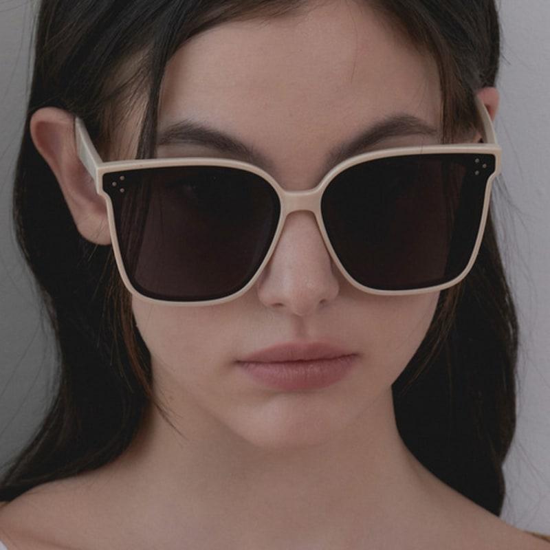 

One Brilliant Nadia-OB067-Beige FREE