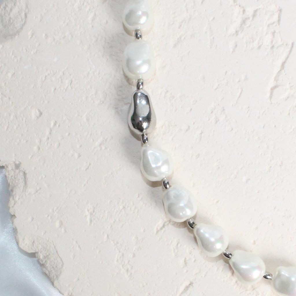 Bien Vetu Silver Point Baroque Imitation Pearl Necklace