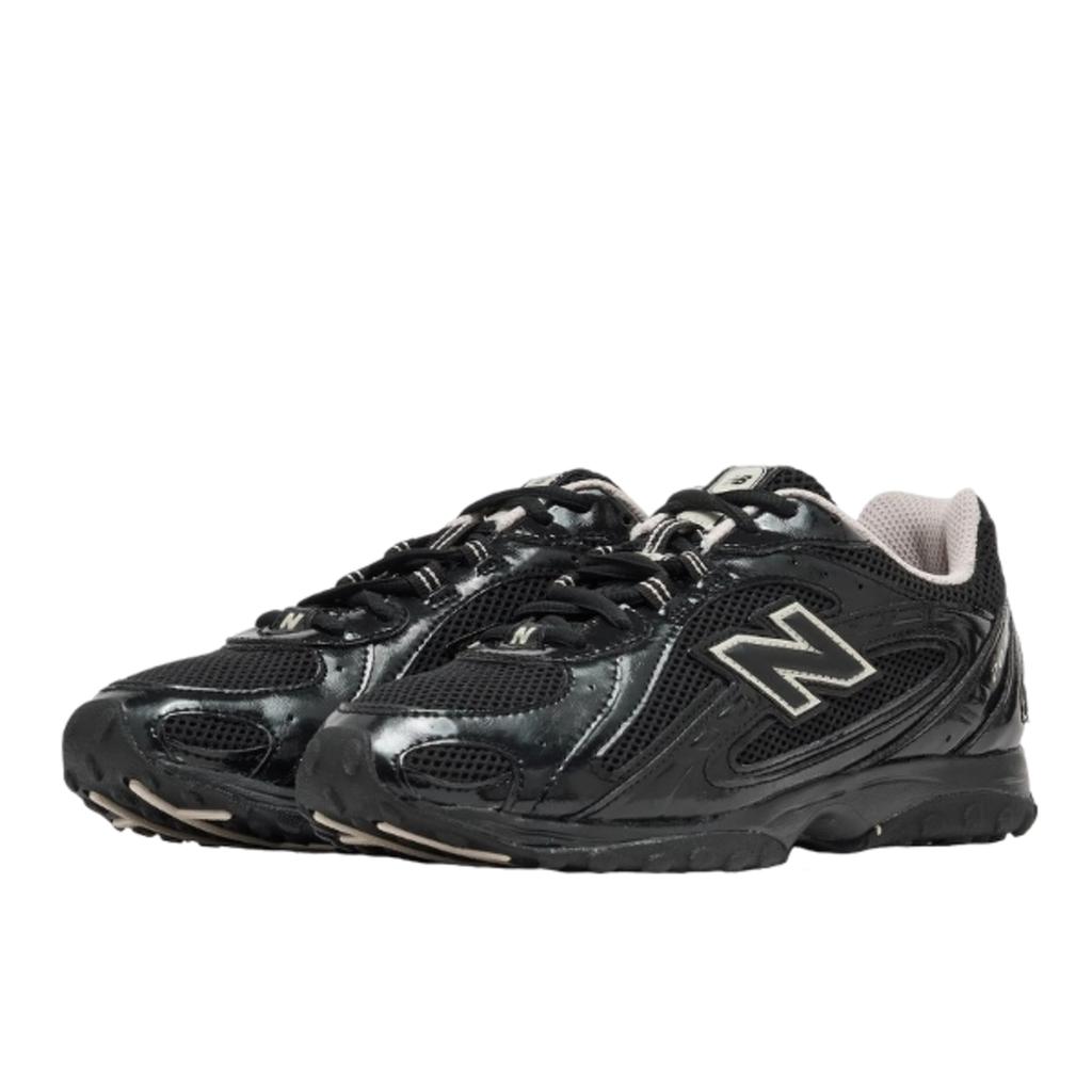 New Balance 204L Black Timberwolf