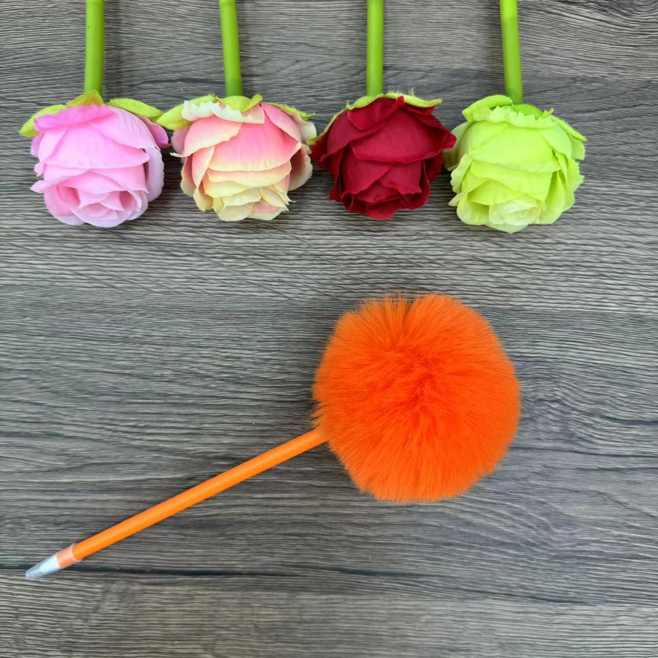 

Креативна ручка-помпон, подарунок, кулькова ручка з помпоном, приладдя, офісна плюшева ручка для рукоділля Bullet 0.7