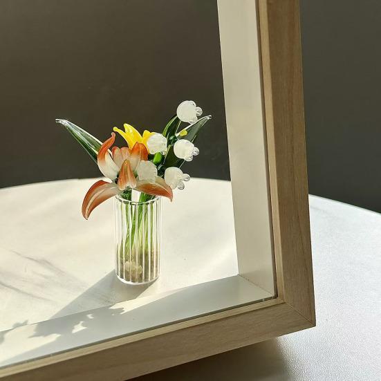 Handmade Glass Flower Decoration with Stem Hand-Blown Mini Floral Plants Figurine Home Living Room Office Table Flower Vase Ornament
