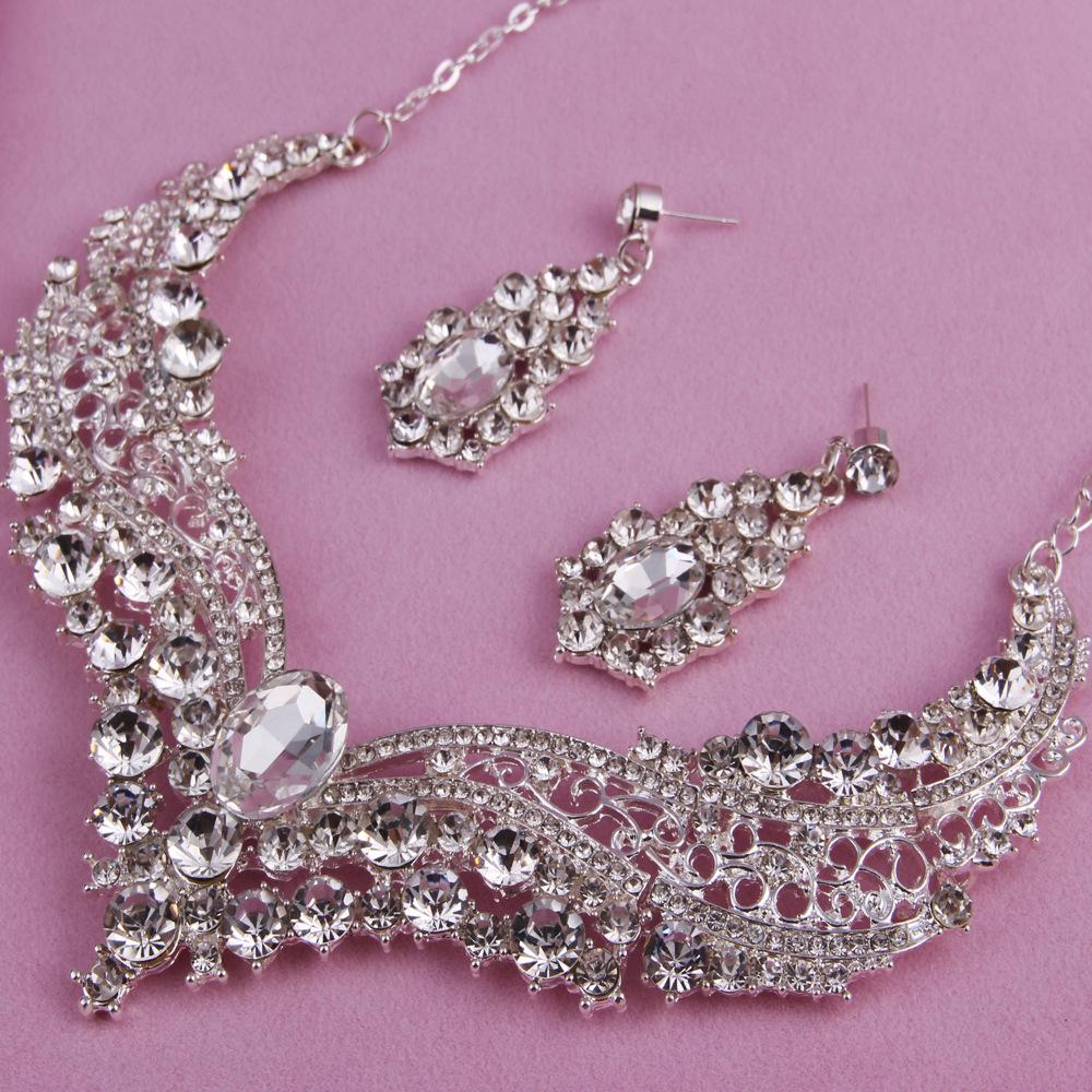 3Pcs Set Bridal Necklace Alloy Inlaid With Rhinestones Large Crystal Necklace Earrings Decor Wedding Dress Accessories Jewelry