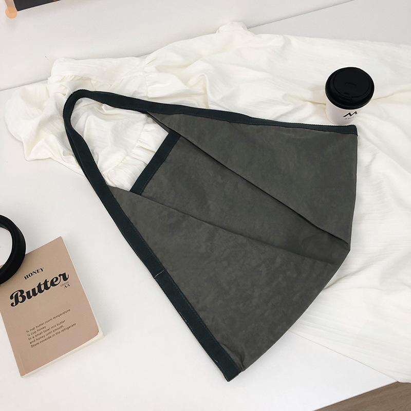 Large capacity lightweight umbrella tote bag women's niche lazy wind nylon handbag casual commuter armpit bag