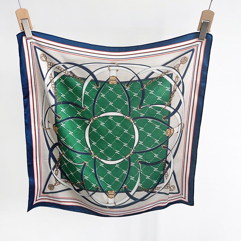 Korean Version of the New Summer Chain Simulation Silk Printing Small Square Scarf Professional Scarf Decorative Headband Silk Scarf Neck Protection