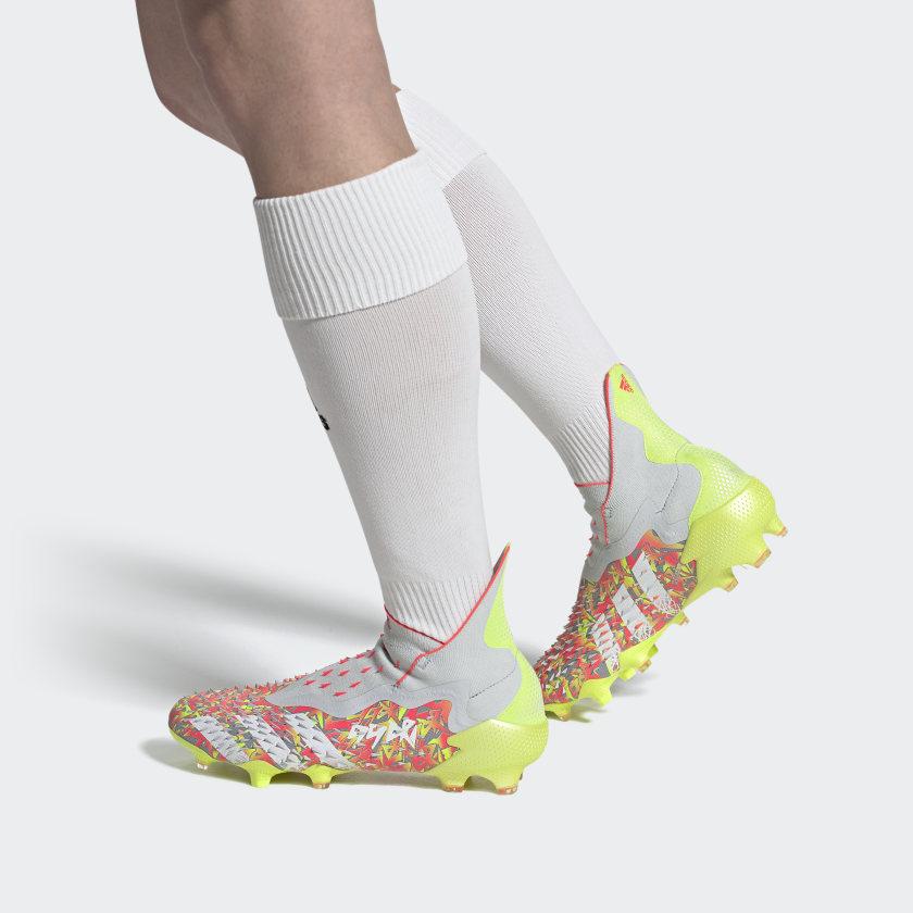 Nové kopačky Adidas Predator Freak+ Fg Demonskin Numbersup FY6240
