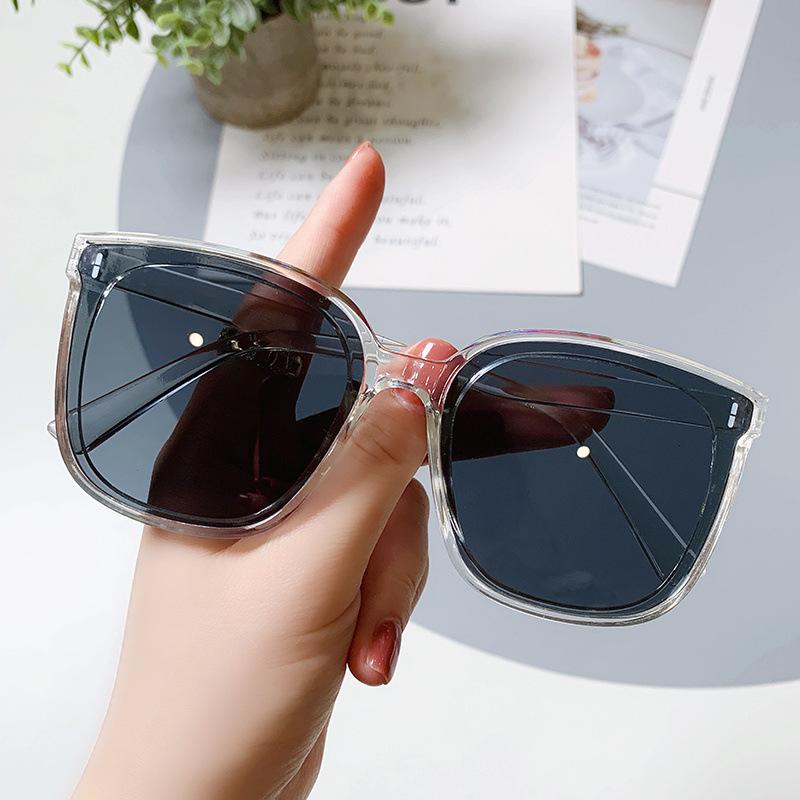 Square Sunglasses Women Vintage Oversize Sun Glasses Black Gradient UV400 Protection Unisex Fashion