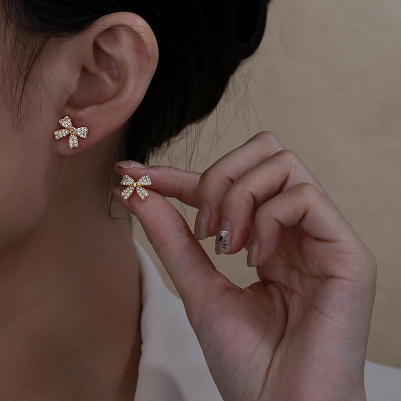 925 Sterling Silver Jewelry Luxury Crystal Bowknot Butterfly Stud Earrings for Women Wedding Party Jewelry for Girls Friend Gift