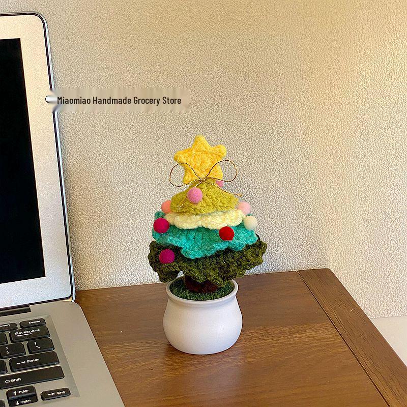 Hand-Knitted Christmas Tree Small Potted Plant - Festive Desktop Decor & Creative Gift