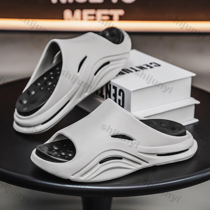 Men's One Word Slippers 2026 Summer New Platform Outdoor Soft Sole Beach Shoes Lightweight Comfortable Casual Indoor Slippers