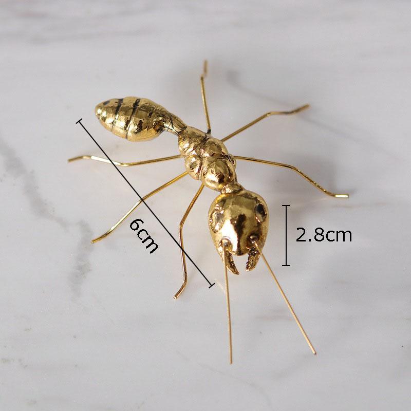 Goldener Schmetterling Ameise Miniaturfiguren Handwerk Statue Schreibtischdekoration Ornament Wohnzimmermöbel Legierung Kunstwerk Heimdeko