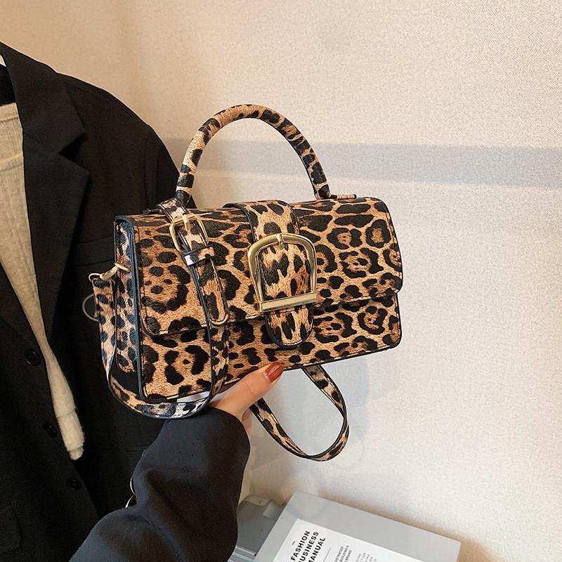 

Fashionable Vintage Style Handheld Casual Small Pu Crossbody Bag For Trendsetters StyleD