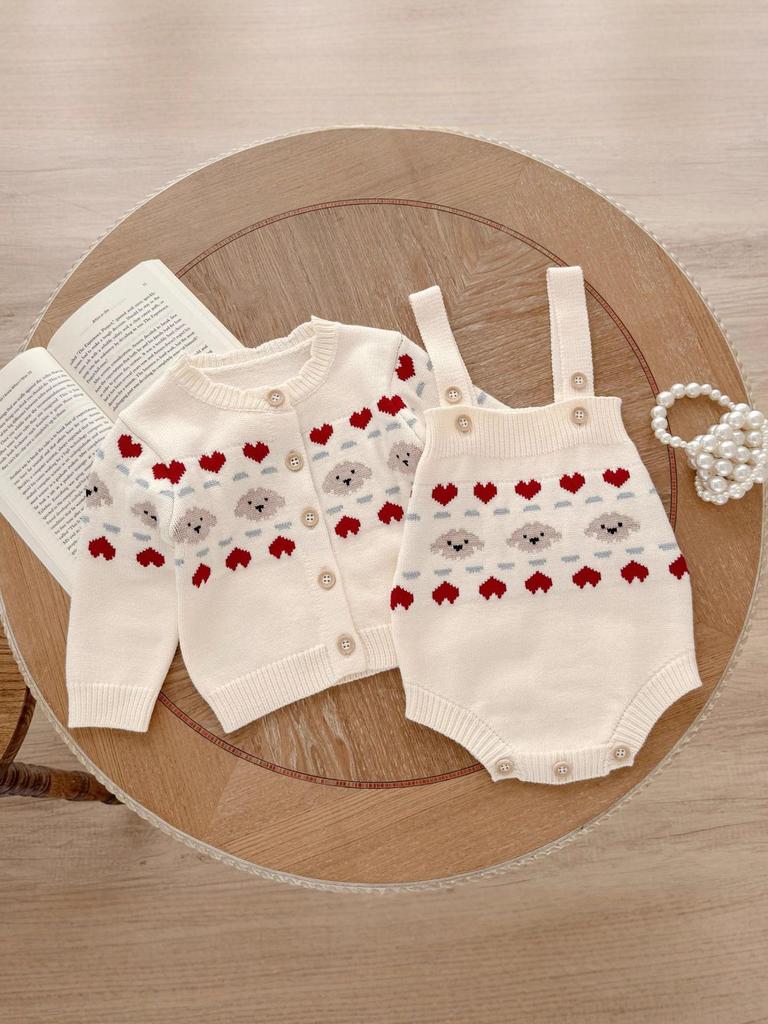 Neuer Stil Baby-Body mit Hosenträgern & Jacke: Frühling/Herbst Jacquard Bär Herz Strickjacke Zweiteiler