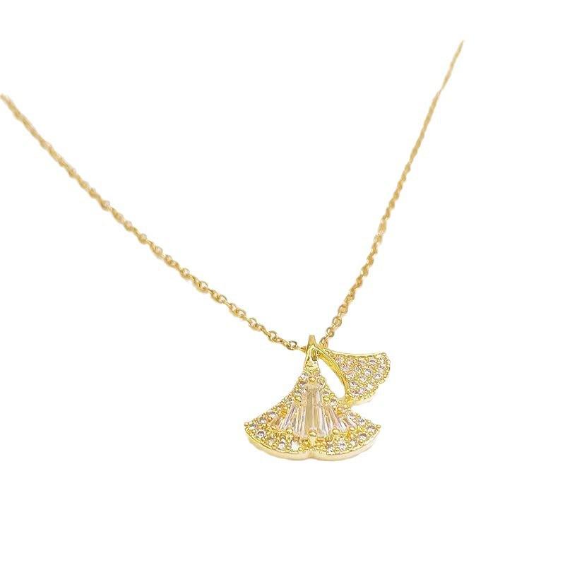 Elegante Zirkon Ginkgoblatt Halskette - T-förmiges Design, Vielseitiges Schlüsselbein-Accessoire für Damen