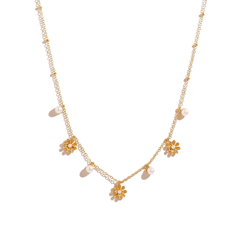 Simple Shell Beaded Necklace, High-End Niche Sunflower Sticky Pearl Pendant Stacked With Collarbone Chain
