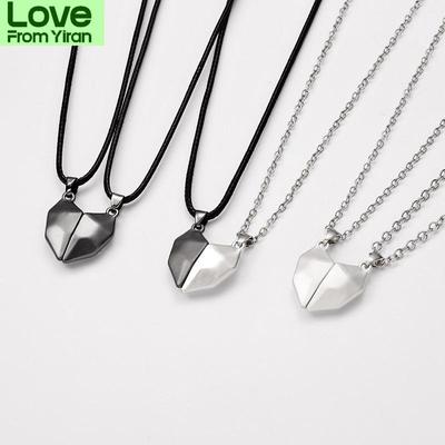 2pcs /Set Magnetic Couple Necklace Lovers Heart Pendant Distance Faceted Charm Necklace Women Valentine 'S Day Gift