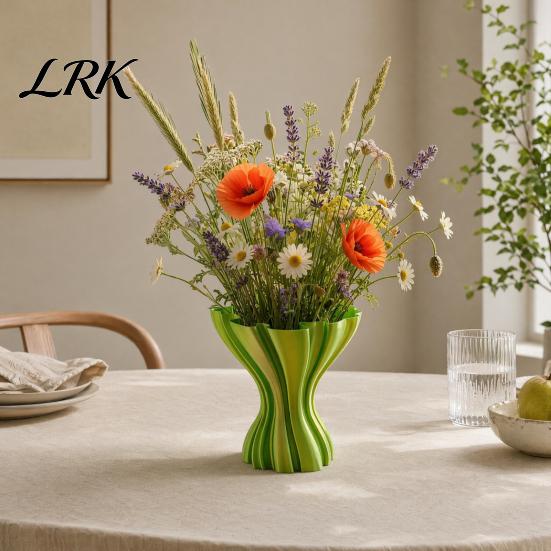 Mehrzweck-Dekorationsvase 3D-gedruckte Vasen, Elegante Faltenvase, Verdrehte minimalistische Blumenarrangement Künstlerischer Trockenblumenhalter Halter, Nordisch