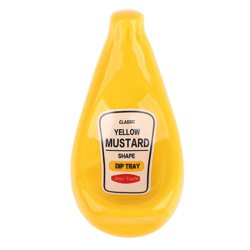 1Pc Creativity Seasoning Dish Soy Sauce Plate Ceramic Disc Tomato Shaped Sauce Plate Salad Dressing Plate Table Decoration