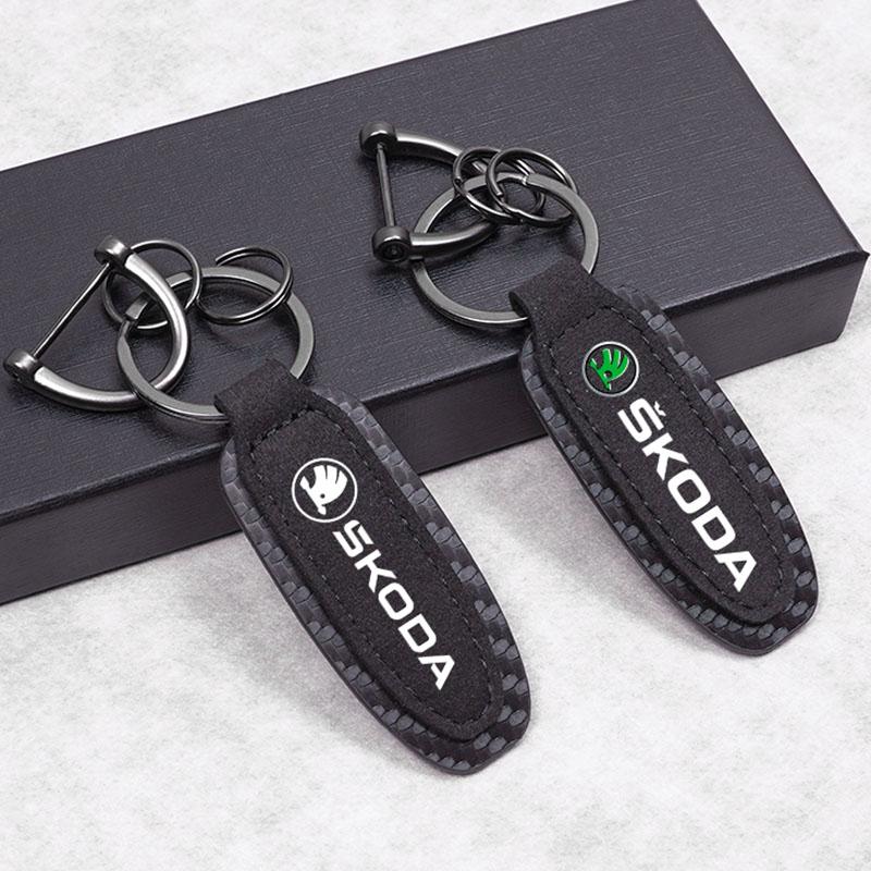 1Pcs Suede Leather Keychain Car Key Ring Accessories For Skoda Kylaq Elroq Kodiaq Octavia Enyaq Kamiq Scala Rapid Superb Karoq knzh54