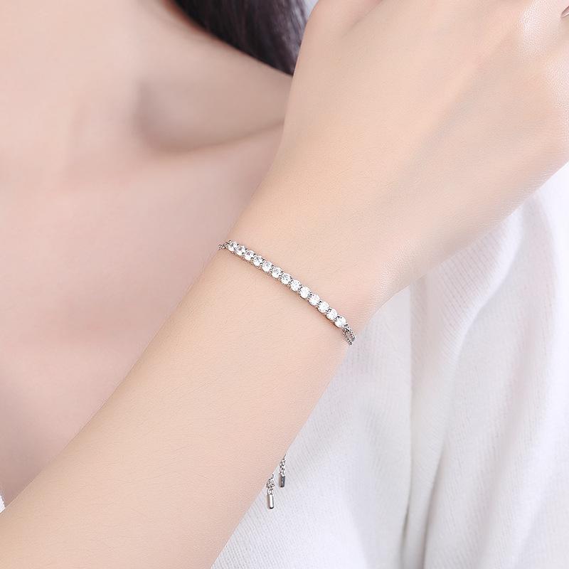 Pure Silver S925 Mosang Diamond Smiling Bracelet Heavy Industry Advanced Design D Color Diamond Waist Certificate