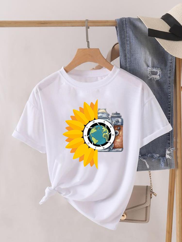 (Asian Size) 90s Flower Cute Clothing Lady O-neck Short Sleeve T-shirts Printed Female Top Casual T Shirt Fashion Women Graphic Tee