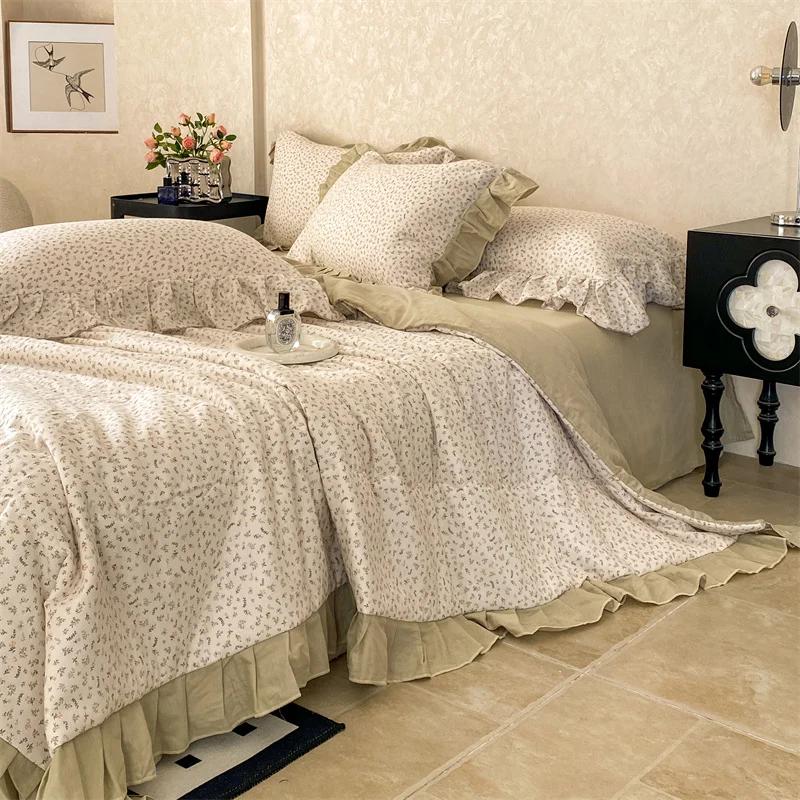 Summer Quilt - Double Layer Cotton Lace, Thin & Breathable, Fluffy Comforter For Bedroom Decor (Comfortable)