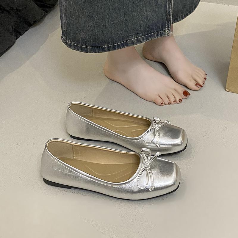 

Туфли в стиле феи, женские, весна-лето 2025, новые, с бантом, квадратный носок, плоская подошва, серебристые, с неглубоким вырезом, туфли-бини 40 серебряный