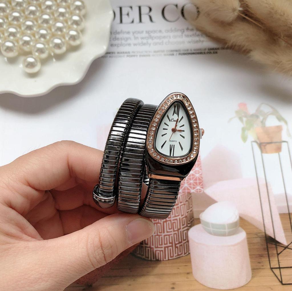 Trendy Snake-Shaped Quartz Bangle Watch for Women – Creative Bracelet Style