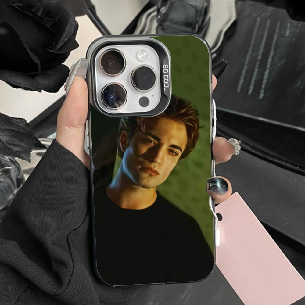 

T-Twilight Robert Pattinson Phone Case For iPhone 16,15,14,13,12,11,Pro,Max,Plus,Mini,XS Anti Fall Black Matte Hard Bumper iPhone13mini