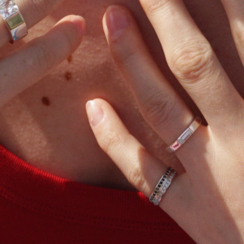 OURPIERRE PACE GUARD RING SILVER BLACK