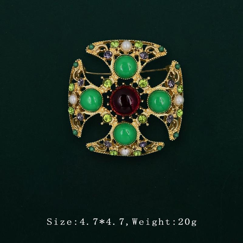 Baroque Vintage Gold Color Crystal Pearls Pin Brooches Gem Hollow Geometric Rectangle Brooch Collar for Women Jewelry