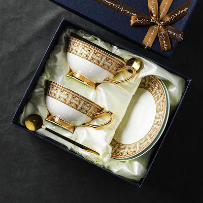 European-style Luxury Bone China Coffee Cup Home Ceramics Small Exquisite Gift Box Set Luxury Gift Cups and Saucers Retro