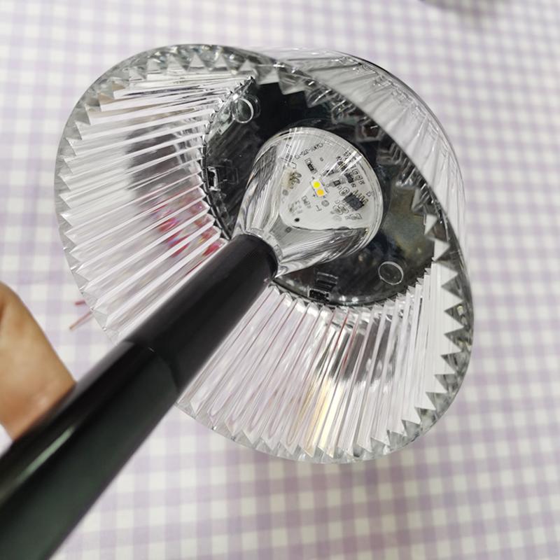 Modern Luxury Crystal Aurora Clear Dining Lamps Cordless Restaurant Table Lamp With Rechargeable Battery