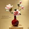 Composizione di fiori artificiali di magnolia: Set decorativo in ceramica per sala da pranzo o soggiorno