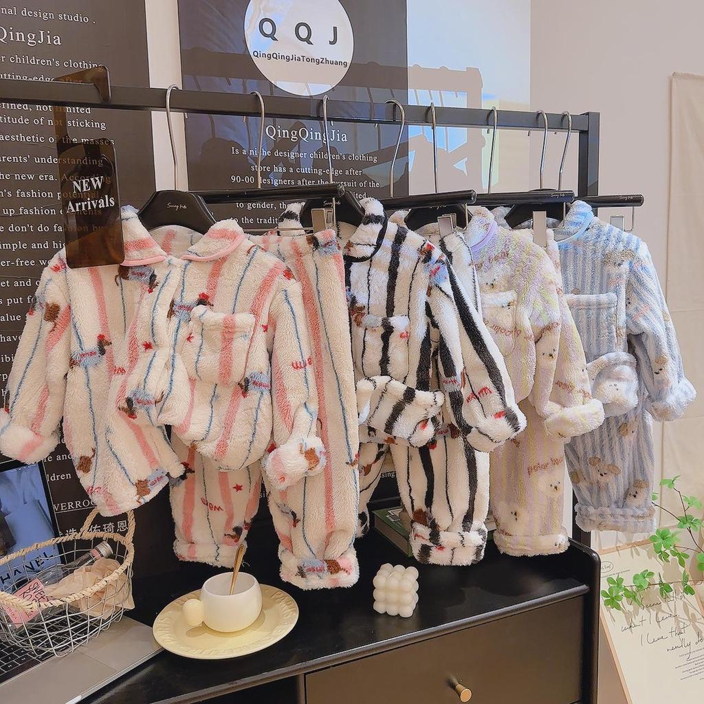2025 A-Class Flannel Suit for Kids: Plush Velvet Thick Homewear, Fashionable Autumn & Winter Clothing for Boys & Girls.